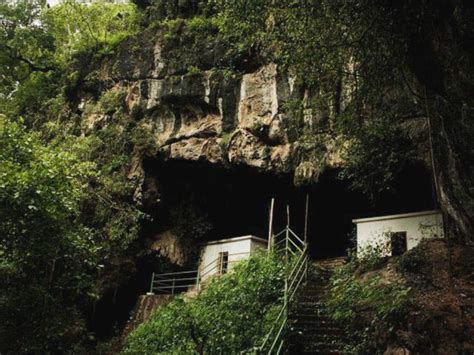 Kavala Caves - Dandeli: Get the Detail of Kavala Caves on TimesTravel