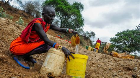 Droughts In Africa - migration of rural people to urban areas