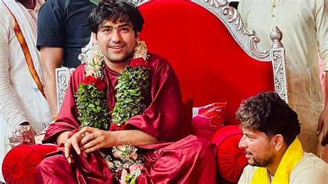 Indian Spinner Kuldeep Yadav Seen Sitting Beside Dhirendra Shastri's ...