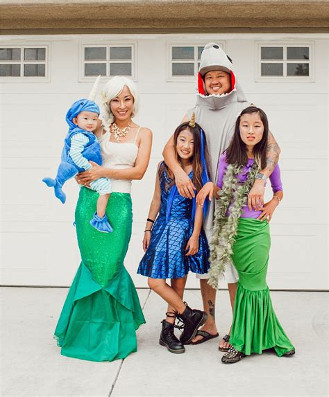 Halloween Costume Ideas For A Family Of 6 at Georgia Lai blog