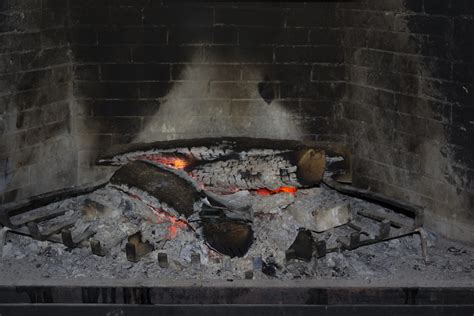 How to Put Out a Fire in a Fireplace | Stacked Firewood Delivery
