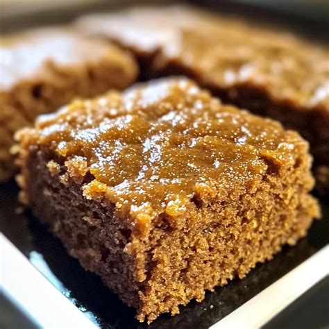 Amish Applesauce Cake – A Simple & Spiced Classic