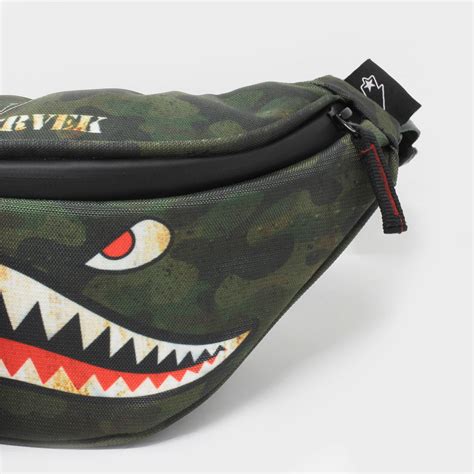 SuperShark Supervek Slinger - Street Fanny Pack, Crossbody, Sling Bag ...
