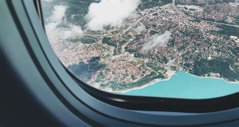 Evo kako se pravi najbolja fotografija iz aviona | Balkan Fun ...