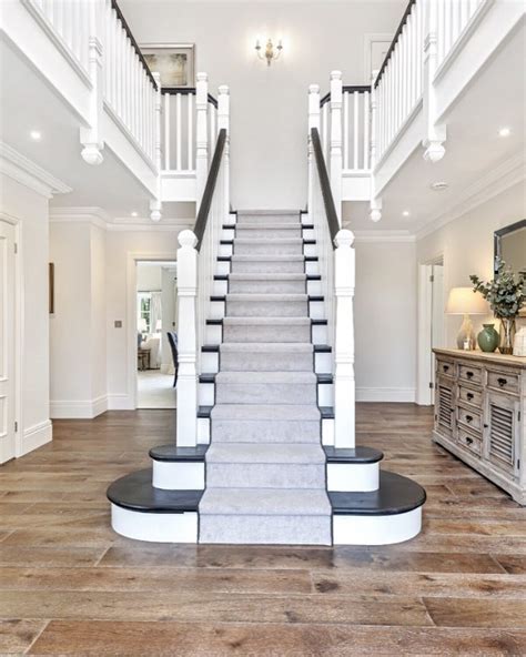 24 Striking Black and White Stair Designs Guaranteed to Wow Your Guests