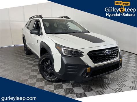 Subaru Outback 2022 White