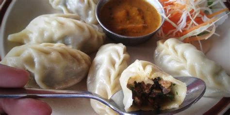 尼泊尔美食，尼泊尔料理，尼泊尔餐厅，尼泊尔烹调，尼泊尔人的饮食习惯