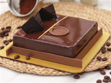 French Opera Cake 🟡 – Sugar & Spice