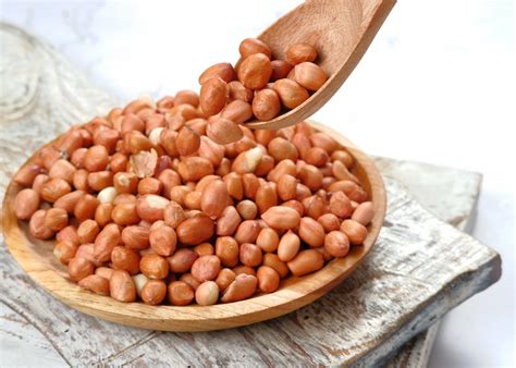 About Us - Golden Peanut