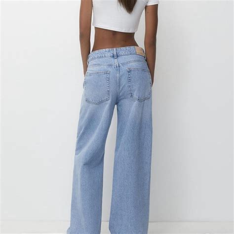 Pull and bear mid rise loose fit baggy jeans Only... - Depop