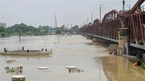 Delhi News Five die due to drowning during murti visarjan in Yamuna ...