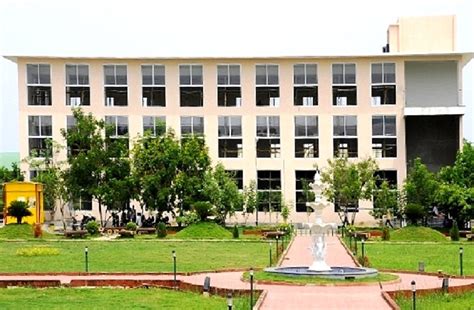 Sri Vishnu Engineering College For Women, West Godavari | Placements ...