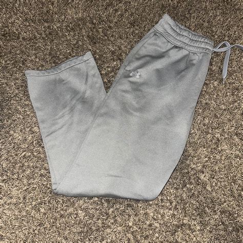 under armour sweats, super comfy, loose fit - Depop