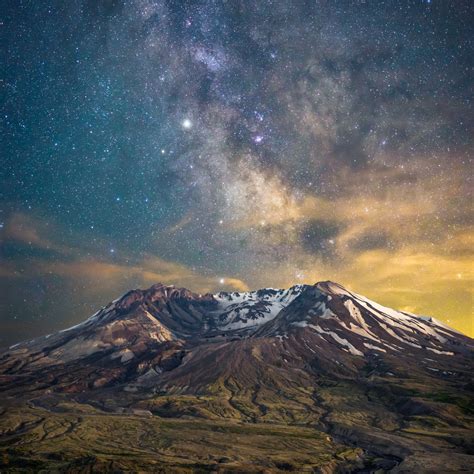 Mount St. Helens Starry Night | Mount St. Helens National Monument ...