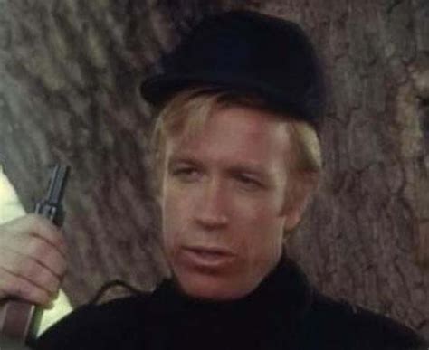 12 Photos of Chuck Norris When He Was Young