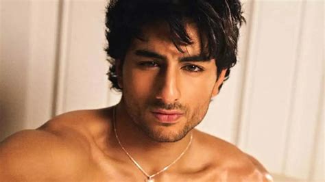 Karan Johar Introduces Saif Ali Khan, Amrita Singh's Son Ibrahim: Films ...