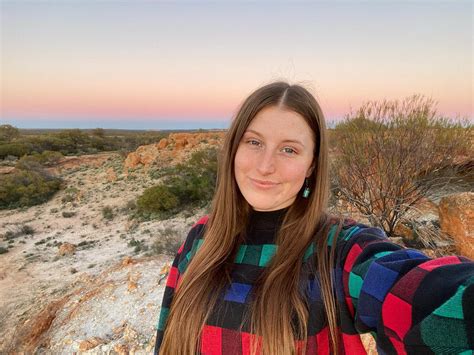 Melissa | bees r cool and so is protecting them and their native flora 😎 | Instagram