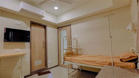 Photo Gallery - Mom n' Me Women's Care Hospital