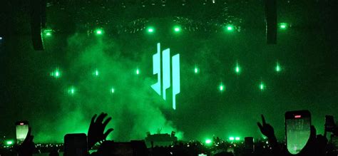 Playboi Carti - All Red (Skrillex Edit) [Skrillex @ Red Rocks 2025 ...