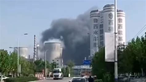 山东一公司爆炸事故致10人死亡，国务院安委会挂牌督办_凤凰网