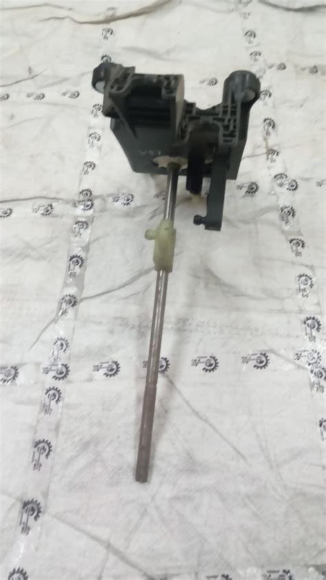 GEAR LEVER FIGO – CarTrends