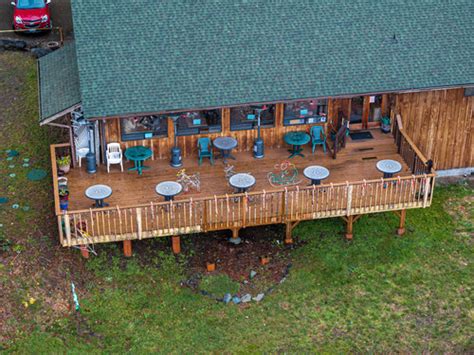 Geoduck Restaurant and Lounge