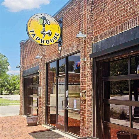 This Near Southside bar’s burger rivals longtime favorites | Fort Worth ...