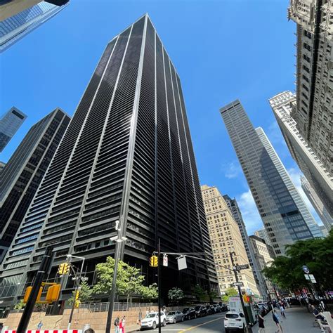 Wall Street Bulindings