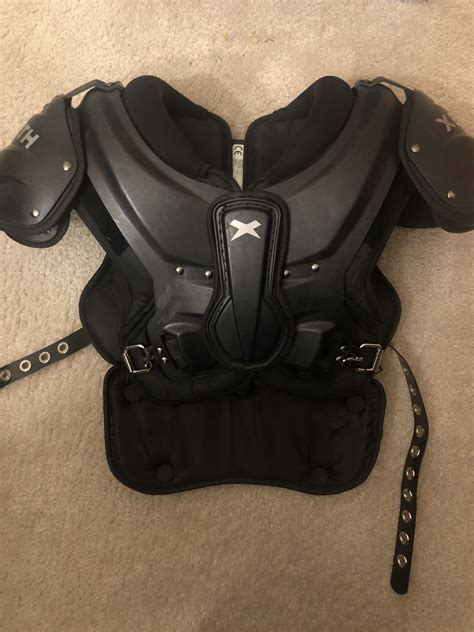 Xenith Football Shoulder Pads (Adult M) for Sale in Arlington, TX - OfferUp