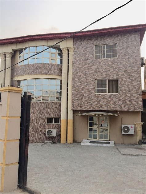 KEMSMAT SUITES & RESIDENCE (Lagos) - Hotel Reviews & Photos - Tripadvisor