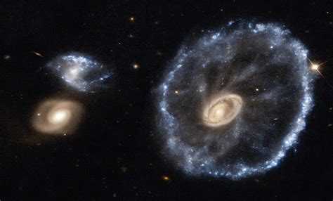 Hubble Telescope Illustrates Everything About Dazzling Ring Galaxies ...