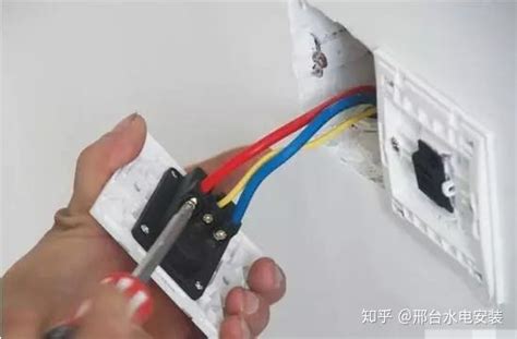 家里的插座烧坏了怎么办？看老电工手把手教你安装墙壁开关插座 - 知乎