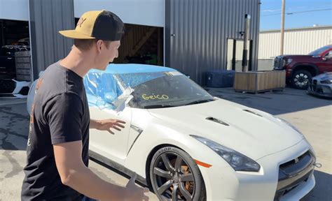 2011 Nissan GT-R Looks Perfect, but Hides Very Muddy Surprise - autoevolution