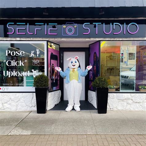 Easter Bunny Visits Selfie Studio ?, 319 W. Kennewick Ave., Kennewick ...