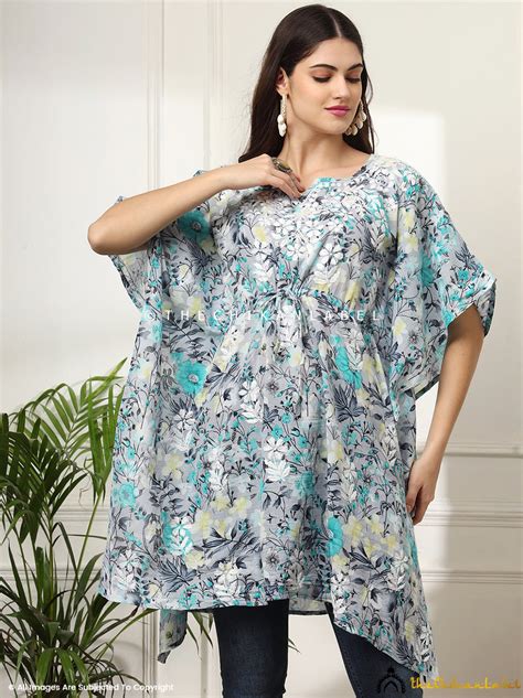 Himani Mulmul Cotton Short Kaftan – Green | The Chikan Label