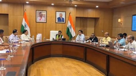 Himanta Biswa Sarma reviews progress of DNLA peace accord ...