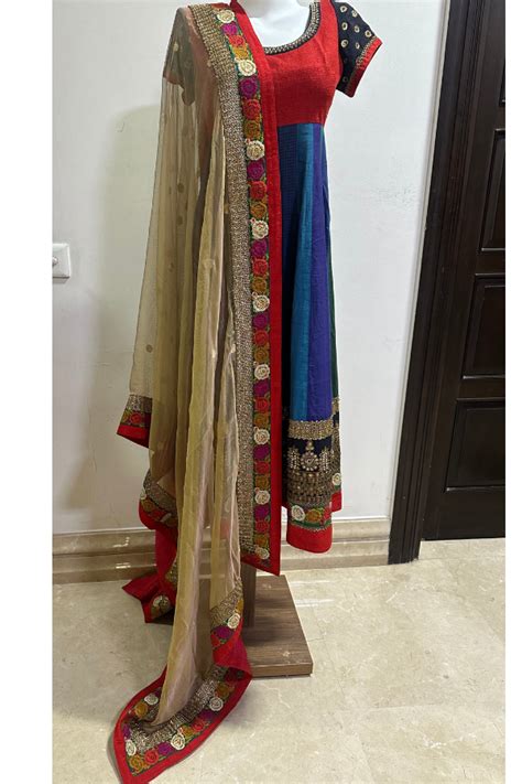 Sabyasachi Anarkali Set – Kuro Clothing India