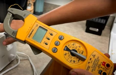Clamp Voltmeter How Work 的图像结果