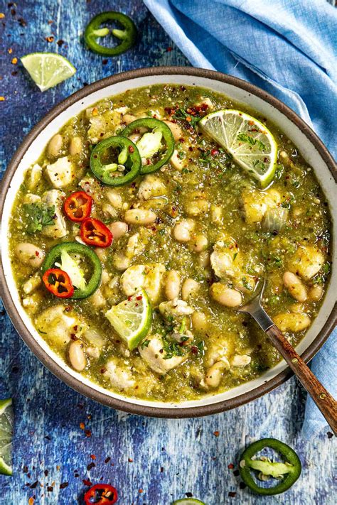 Easy Green Chicken Chili Recipe - Chili Pepper Madness
