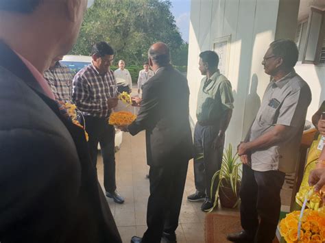 Visit of the ongoing Peer Review Team of ICAR in KAU | Kerala ...