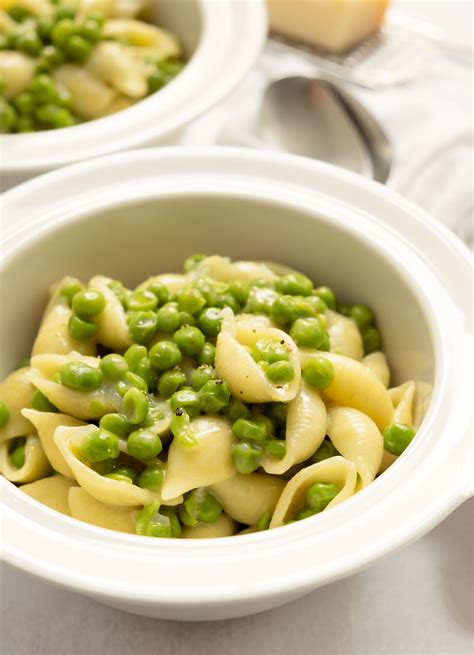 One-pot Pasta with peas | Recipe | Fresh pea recipes, Pasta with peas ...