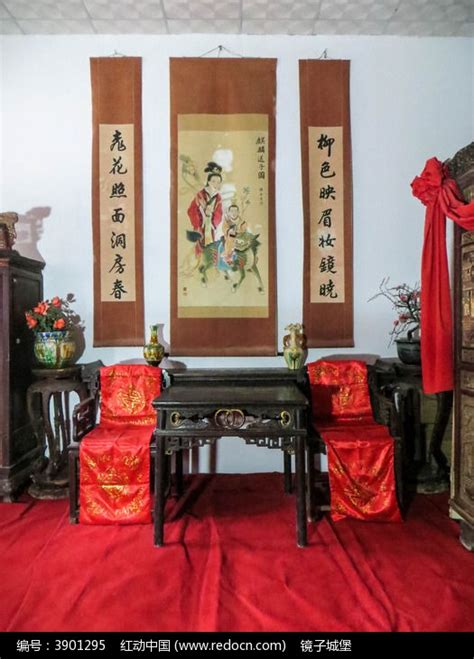 洞房送什么礼物好最新素材