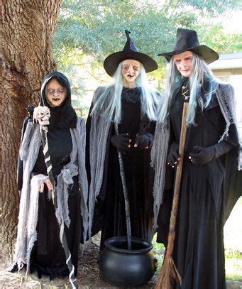 Three Witches Under The Oak Tree