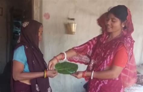 Chhattisgarh: Self-help groups go door to door with tamarind leaves ...