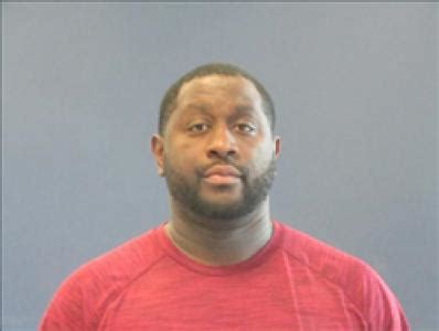 Reginald Eugene Arnold Jr, a registered Sex, Violent, or Drug Offender ...