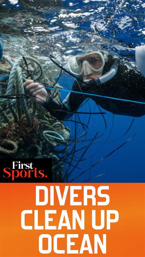 Colombian Divers Clean Up Waters Of Pacific Ocean Island