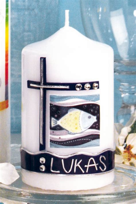 Kerze Lukas für Kommunion & Konfirmation – Bastelidee – Rayher