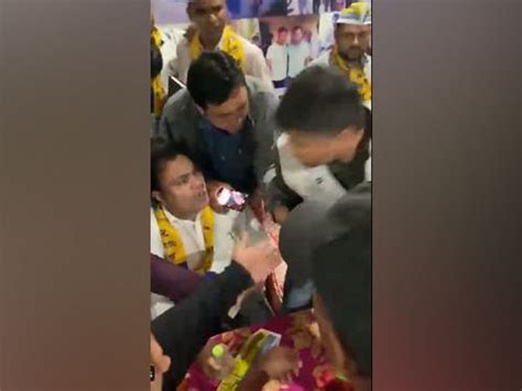 AAP MLA Gulab Singh Yadav thrashed by party workers, purportedly for ...