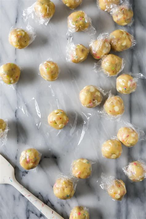 How to Freeze Cookie Dough - Sugar Spun Run