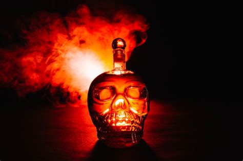 Fumée et bouteille de poison | Photo Gratuite